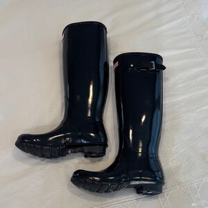 Hunter Women's Glossy Black Rain Boots